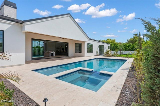 5521 E LAFAYETTE Boulevard, Phoenix, AZ 85018