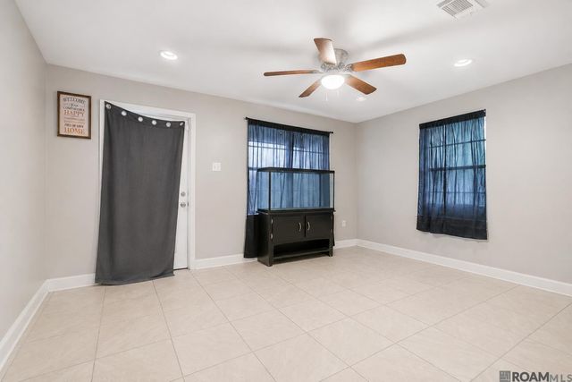 1128 Sinbad St, Baker, LA 70714