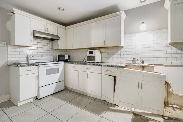 1128 Sinbad St, Baker, LA 70714
