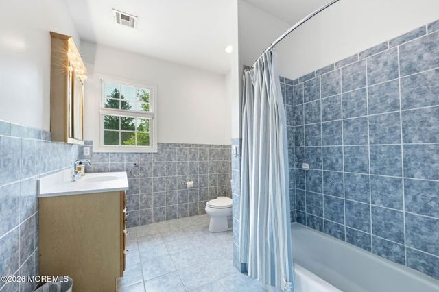 37 Schanck Road, Holmdel, NJ 07733