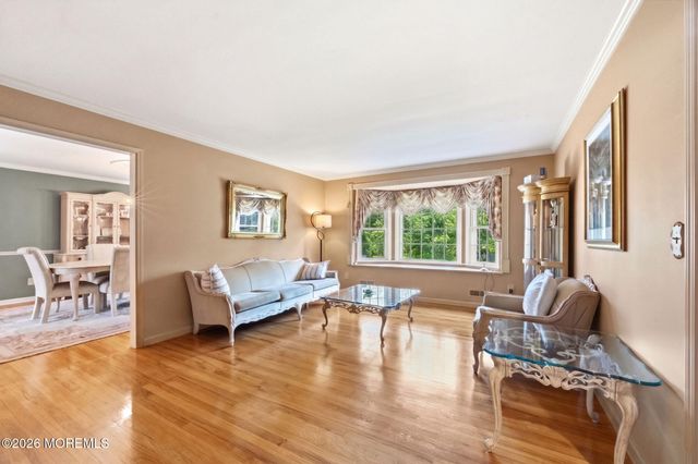 37 Schanck Road, Holmdel, NJ 07733