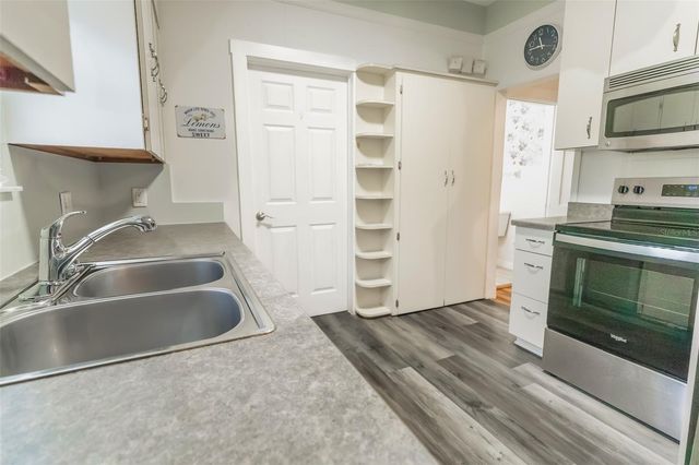 321 W PENNSYLVANIA AVENUE, Deland, FL 32720