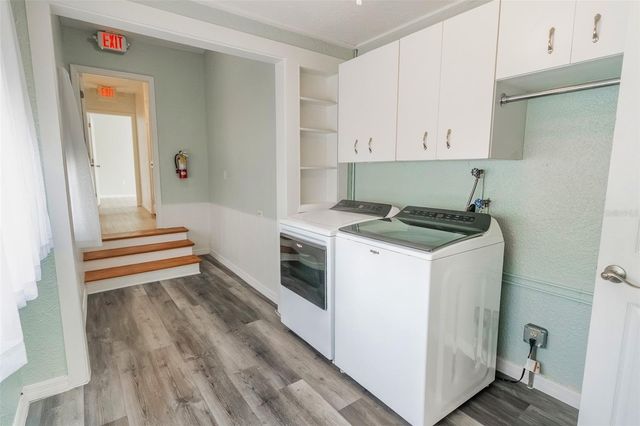 321 W PENNSYLVANIA AVENUE, Deland, FL 32720