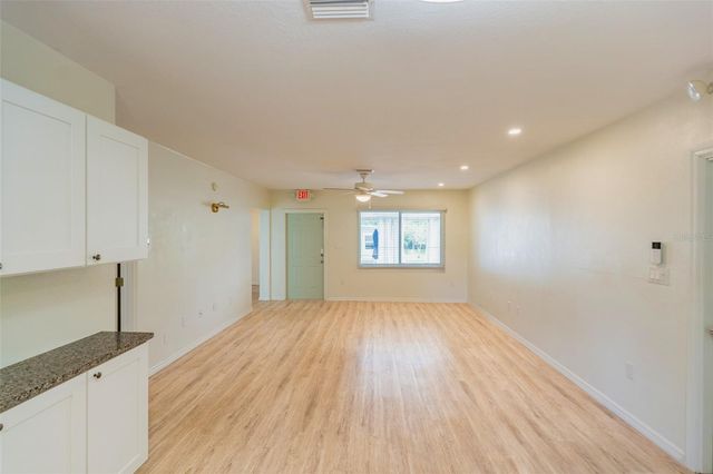 321 W PENNSYLVANIA AVENUE, Deland, FL 32720