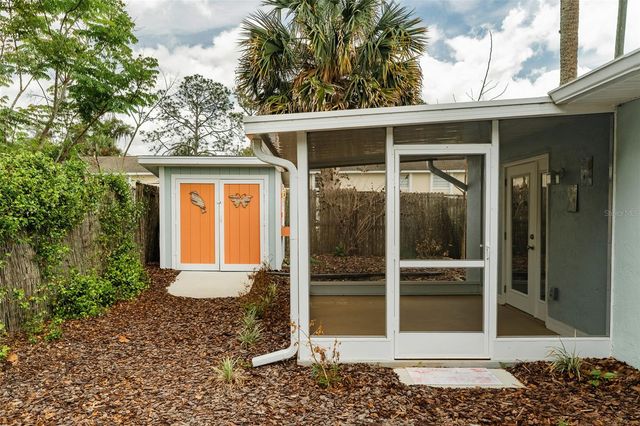 321 W PENNSYLVANIA AVENUE, Deland, FL 32720