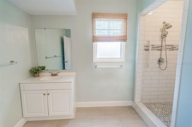 321 W PENNSYLVANIA AVENUE, Deland, FL 32720