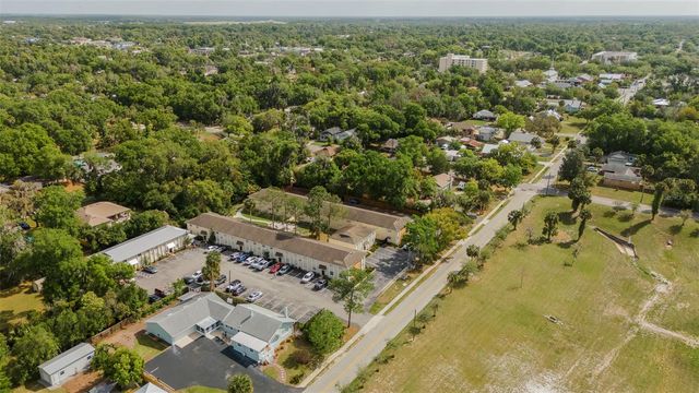 321 W PENNSYLVANIA AVENUE, Deland, FL 32720