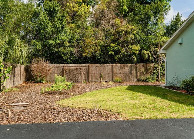 321 W PENNSYLVANIA AVENUE, Deland, FL 32720