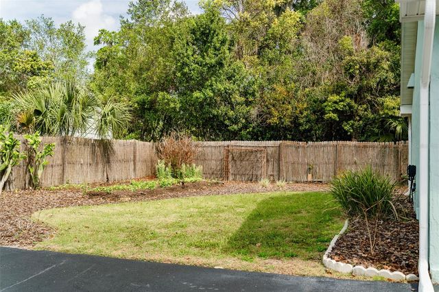 321 W PENNSYLVANIA AVENUE, Deland, FL 32720