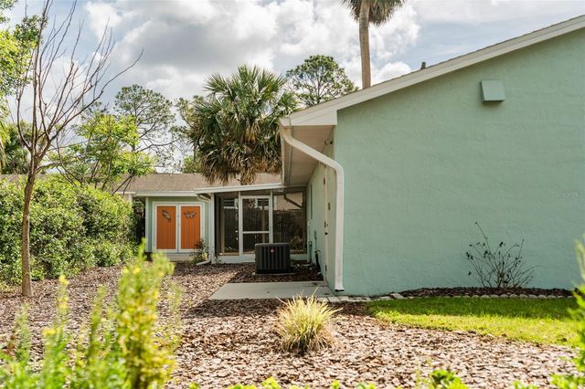 321 W PENNSYLVANIA AVENUE, Deland, FL 32720