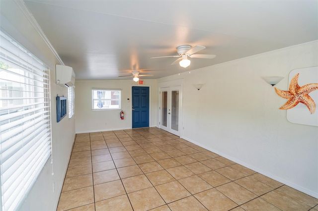 321 W PENNSYLVANIA AVENUE, Deland, FL 32720