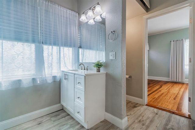 321 W PENNSYLVANIA AVENUE, Deland, FL 32720