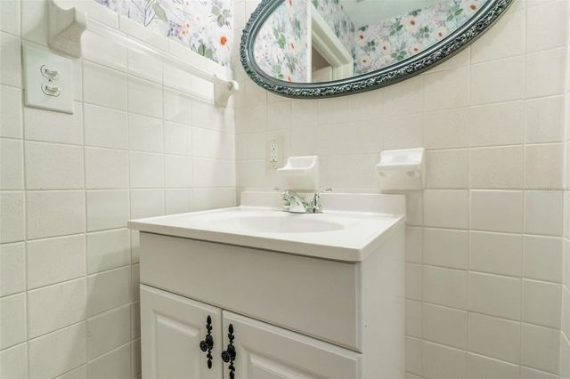 321 W PENNSYLVANIA AVENUE, Deland, FL 32720