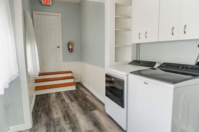 321 W PENNSYLVANIA AVENUE, Deland, FL 32720