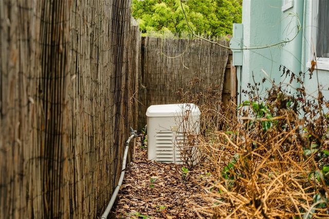 321 W PENNSYLVANIA AVENUE, Deland, FL 32720