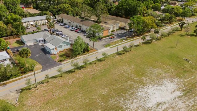 321 W PENNSYLVANIA AVENUE, Deland, FL 32720