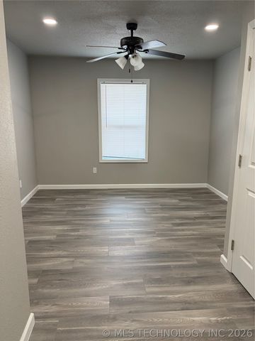 131 W Orleans Avenue, Sapulpa, OK 74066