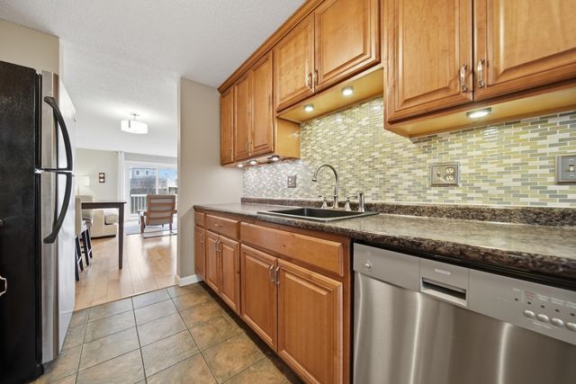 424 Fox Hollow Way, Manchester, NH 03104