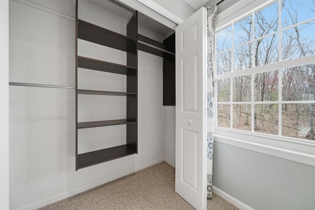 424 Fox Hollow Way, Manchester, NH 03104