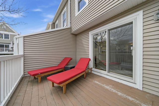 424 Fox Hollow Way, Manchester, NH 03104