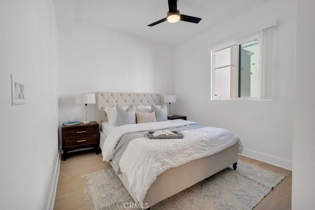 10832 W Riverton Court, North Hollywood, CA 91602