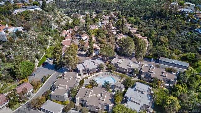 5223 Caminito Jubilo, San Diego, CA 92108