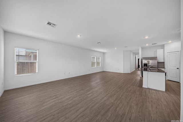 14911 Rhyolite Way, Elmendorf, TX 78112