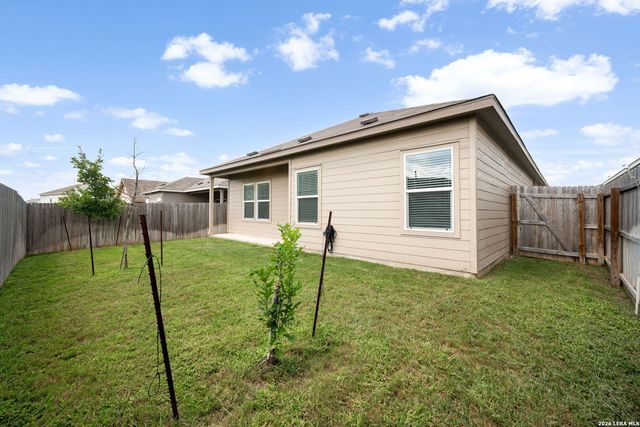 14911 Rhyolite Way, Elmendorf, TX 78112