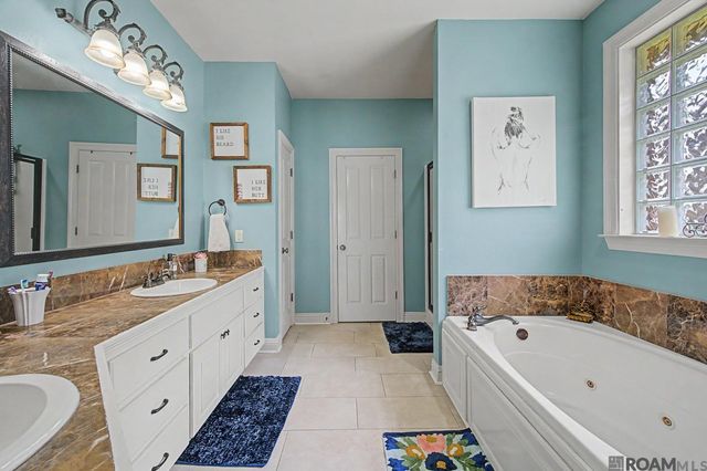 30969 Concord Dr, Walker, LA 70785