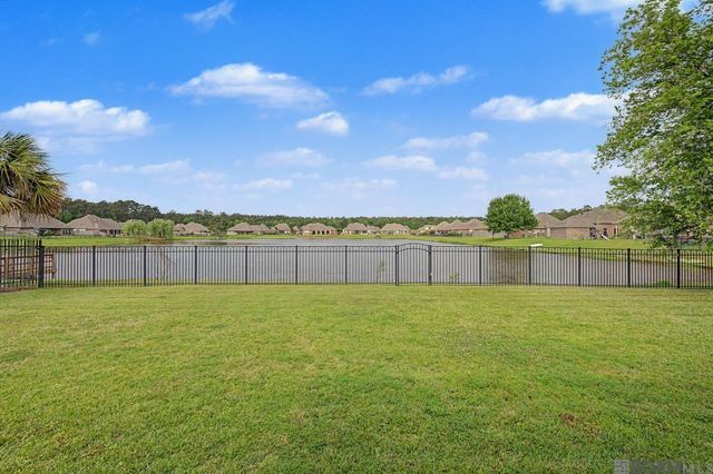 30969 Concord Dr, Walker, LA 70785