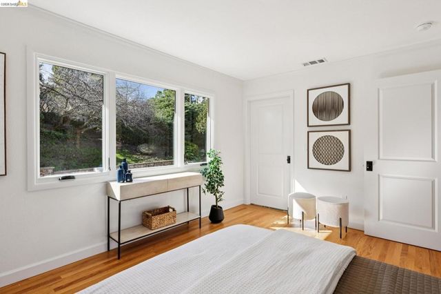 4450 4450 Turner Ave, Oakland, CA 94605