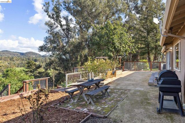 4450 4450 Turner Ave, Oakland, CA 94605