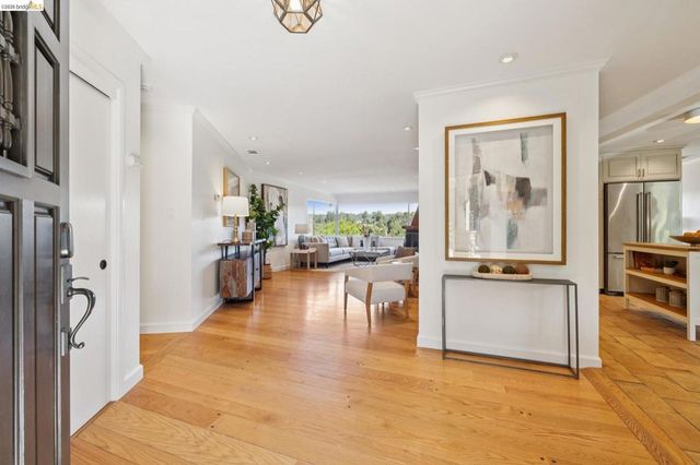 4450 4450 Turner Ave, Oakland, CA 94605