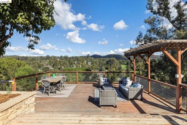 4450 4450 Turner Ave, Oakland, CA 94605