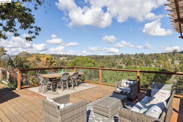 4450 4450 Turner Ave, Oakland, CA 94605