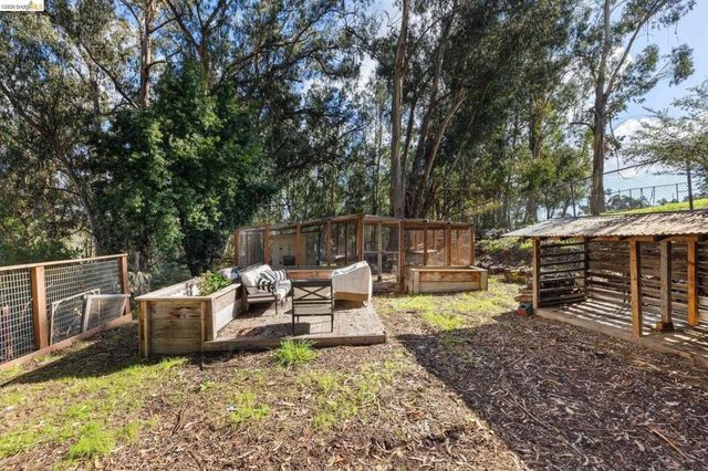 4450 4450 Turner Ave, Oakland, CA 94605