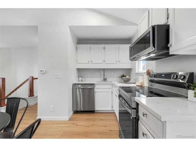 179 W Sycamore Ln, Louisville, CO 80027