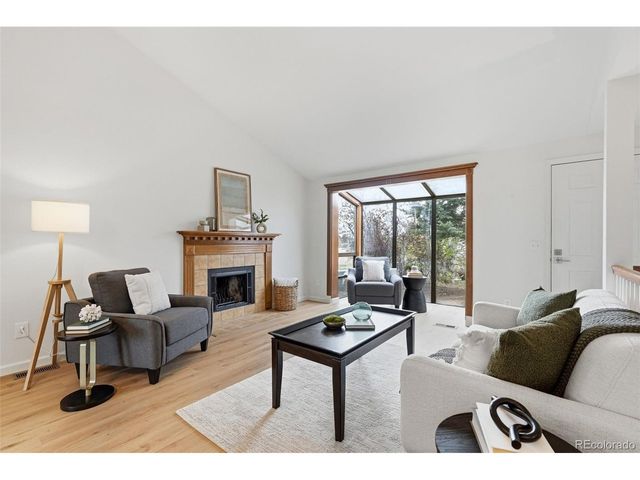 179 W Sycamore Ln, Louisville, CO 80027