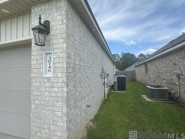 30746 Pine Grove Dr, Denham Springs, LA 70726