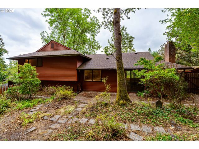 5020 SAXON Way, Eugene, OR 97405