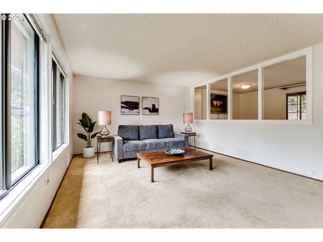 5020 SAXON Way, Eugene, OR 97405