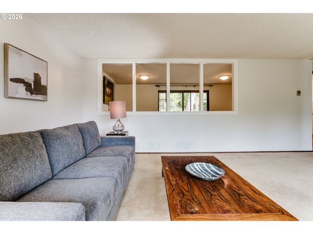 5020 SAXON Way, Eugene, OR 97405