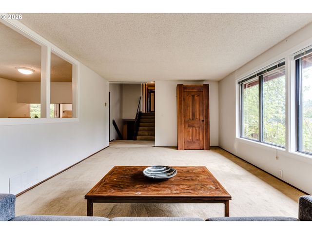 5020 SAXON Way, Eugene, OR 97405