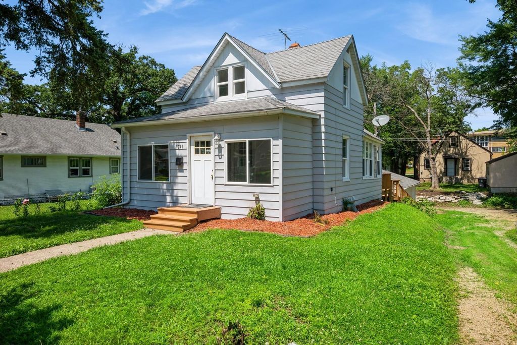 1747 York Avenue, Saint Paul, MN 55106