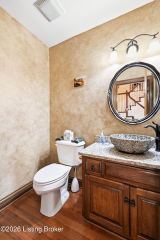 718 Talon Pl, Louisville, KY 40223