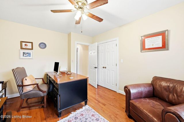 718 Talon Pl, Louisville, KY 40223