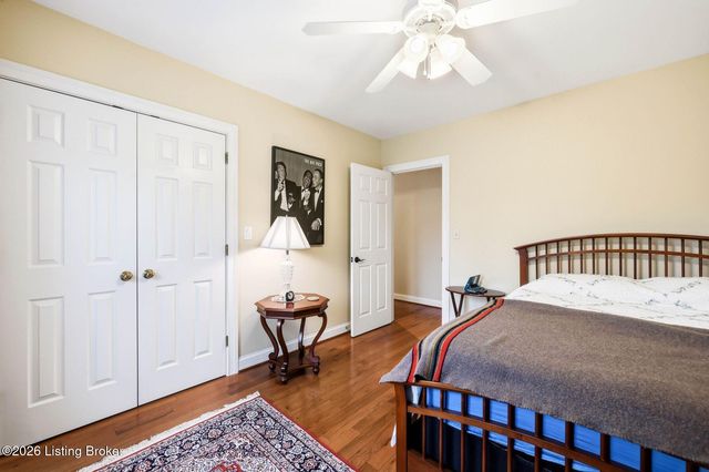 718 Talon Pl, Louisville, KY 40223