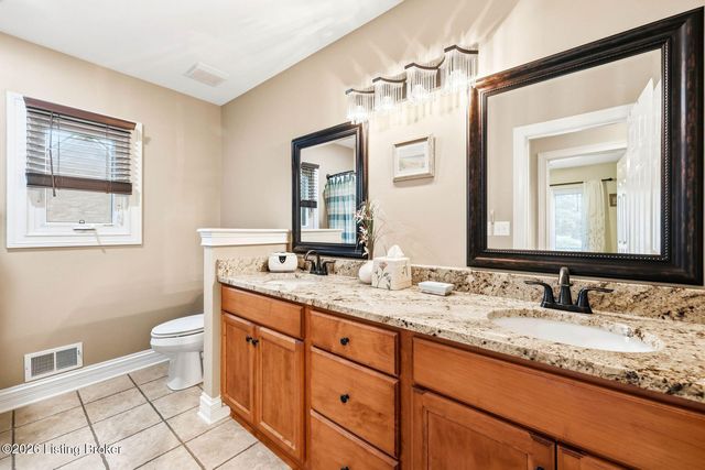 718 Talon Pl, Louisville, KY 40223