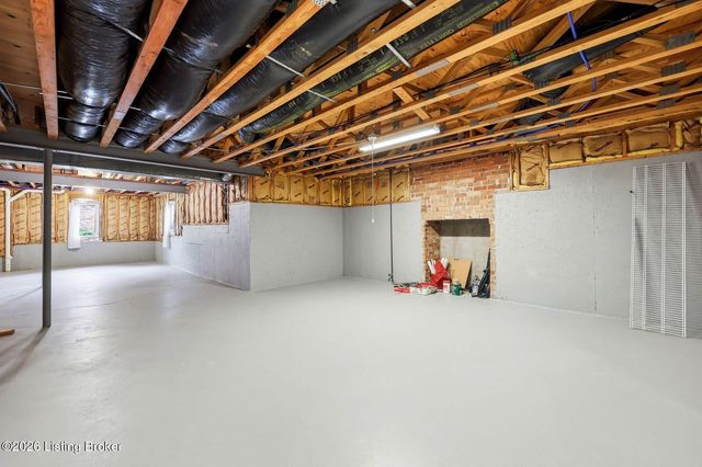 718 Talon Pl, Louisville, KY 40223