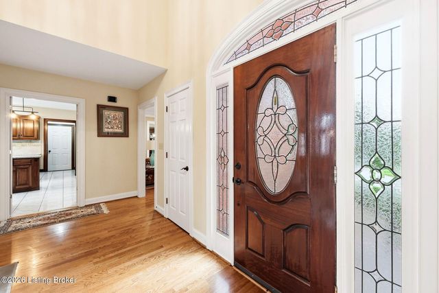 718 Talon Pl, Louisville, KY 40223